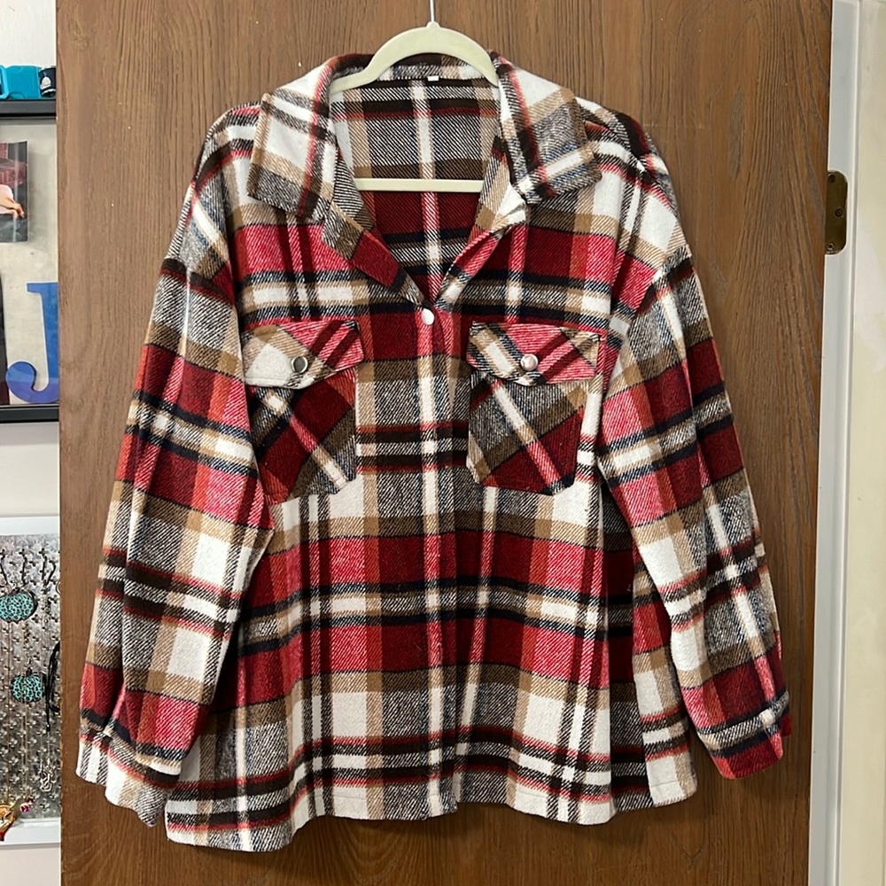 Super cozy jacket with cute larger buttons. Perfect for fall, winter, spring!